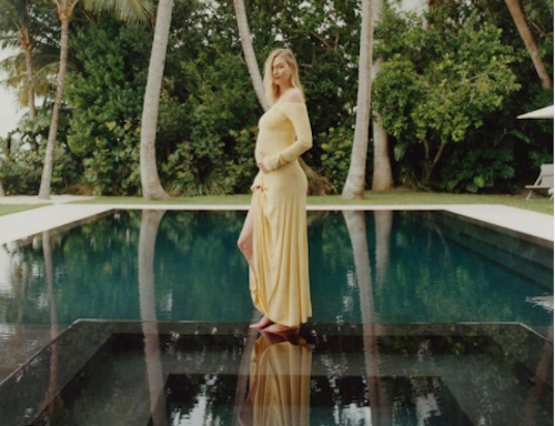 Are You Celebrating A Lockdown Pregnancy/Baby Like These Celebs? Karlie Kloss